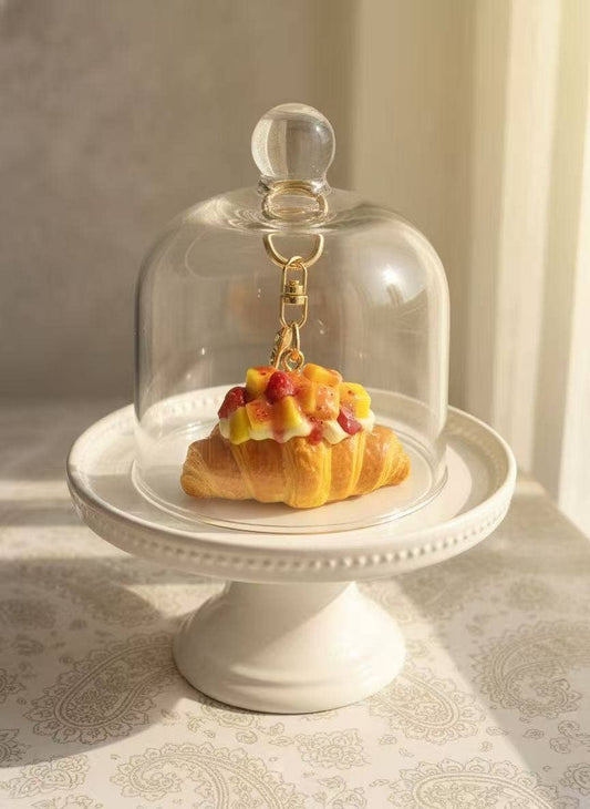Nyckelring/väsksmycke Croissant, två varianter