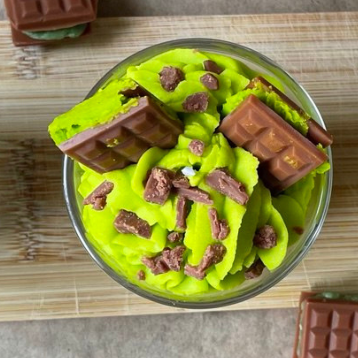 Handgjort ljus - Dubaichoklad dessert