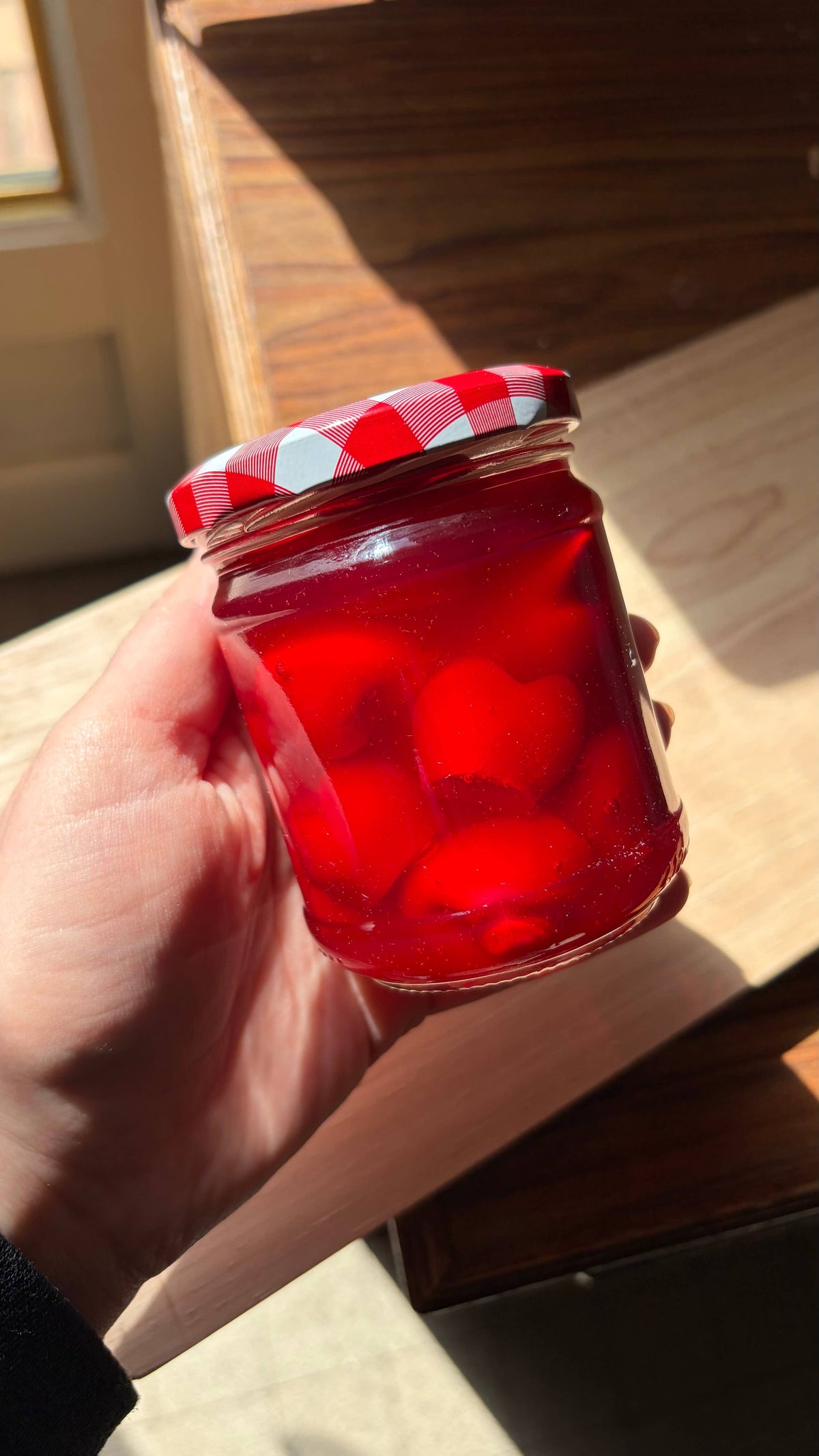 Handgjort ljus i glasburk Körsbärssylt